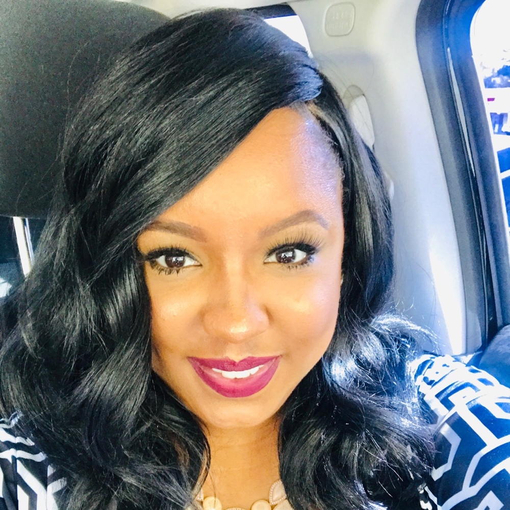 Meet your Posher, Danielle